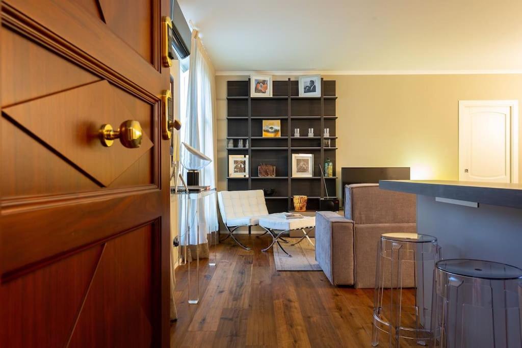 Splendido Appartamento In Piazza San Carlo 토리노 외부 사진